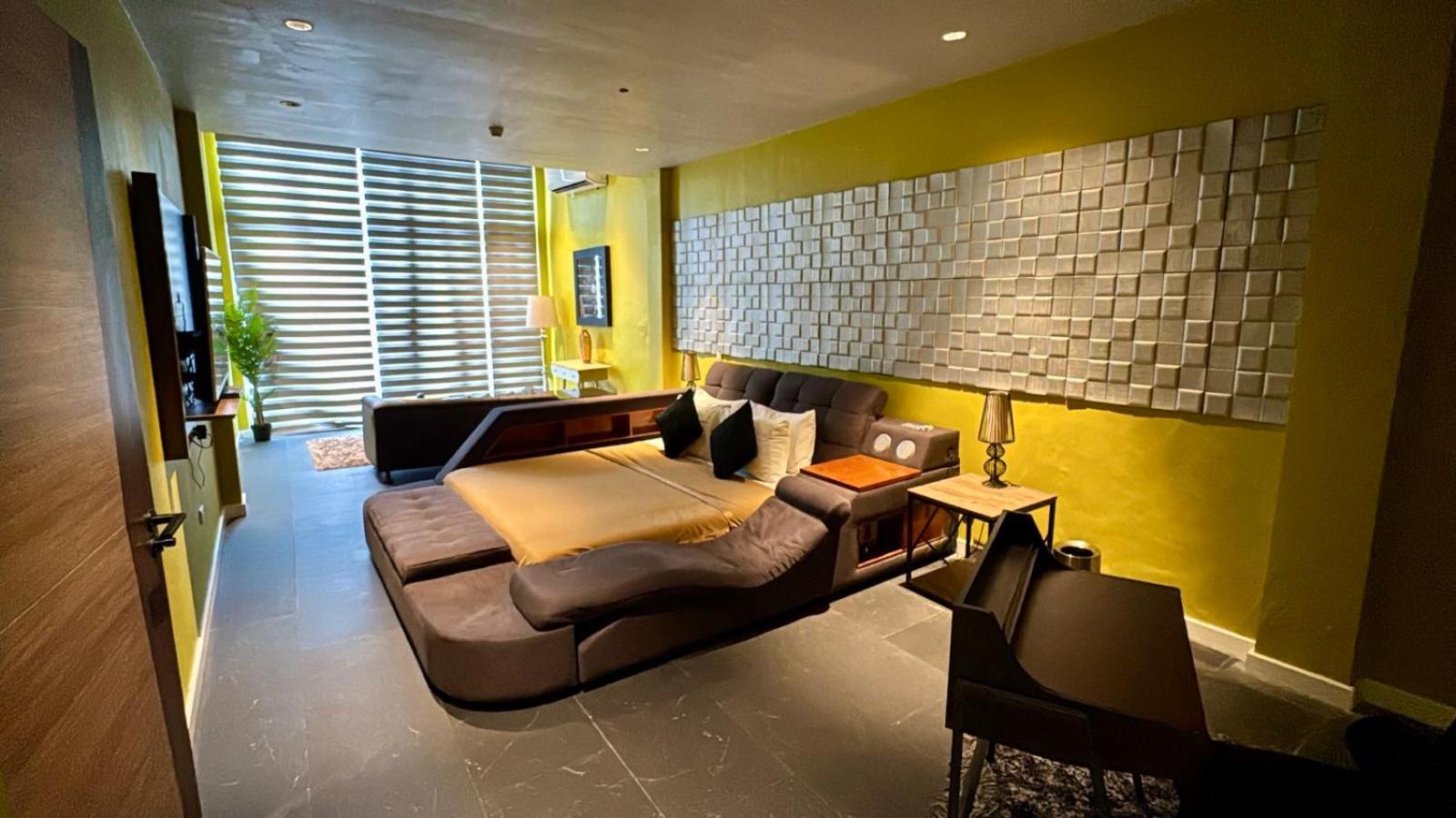 City Park Hotel Residences Taguig Ngoại thất bức ảnh